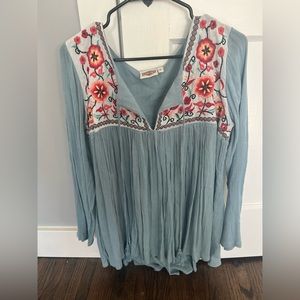 Long sleeve blue floral tunic - size s